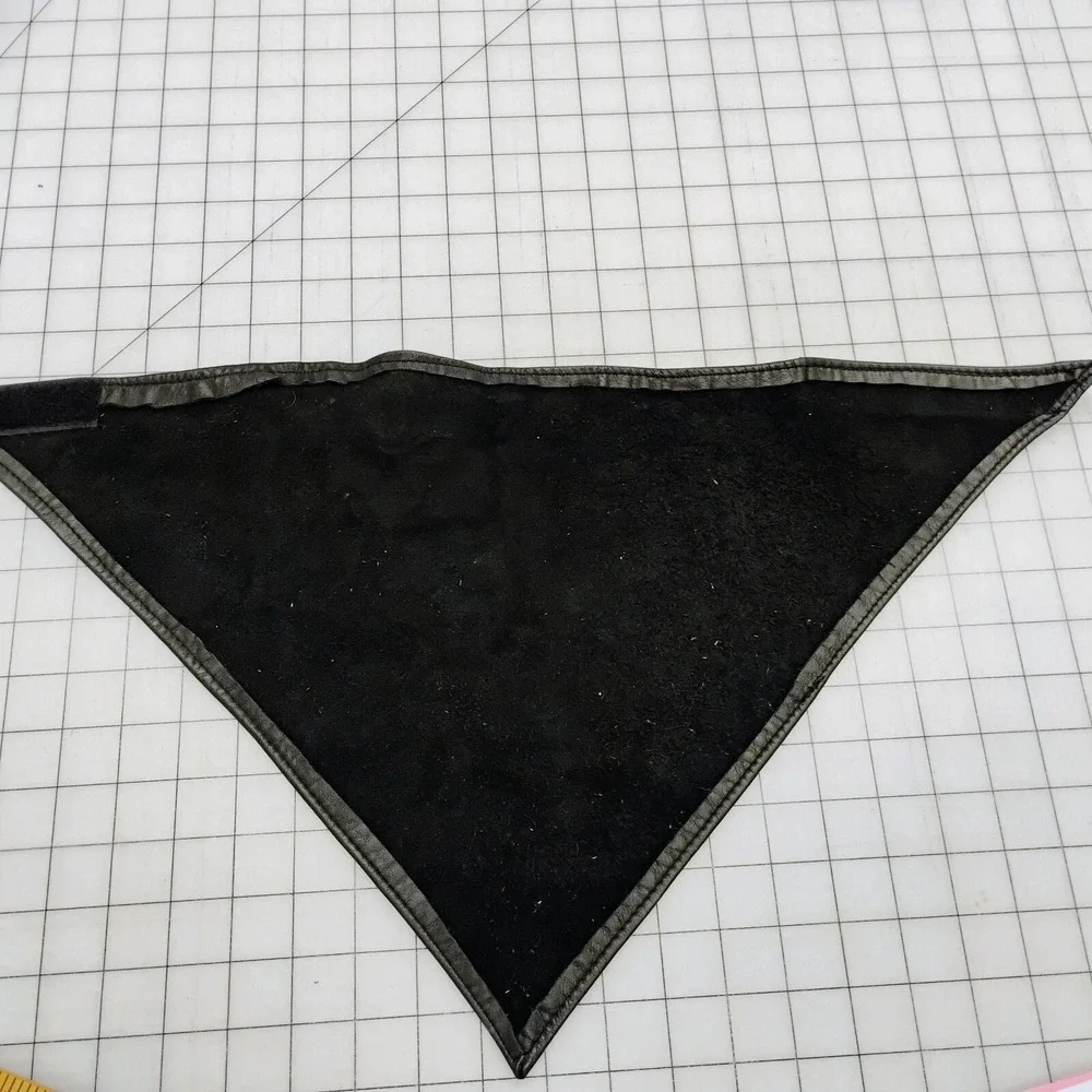 Motorcycle Bandana Leather Collar for Large Dog Adjustable Closure‎